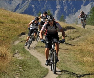  Excursión en bicicleta de cerro en Yonne